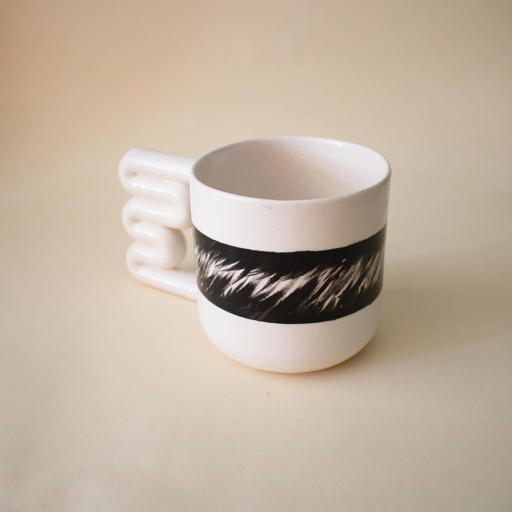 Handmade Porcelain Coffee Mug: Wavy Handle, Black & White Ceramic